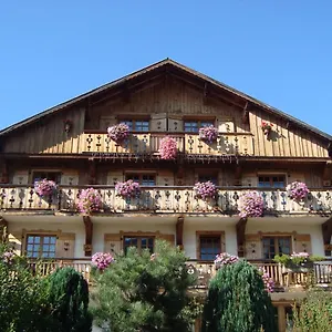 3* Hotel Les De La Griyotire